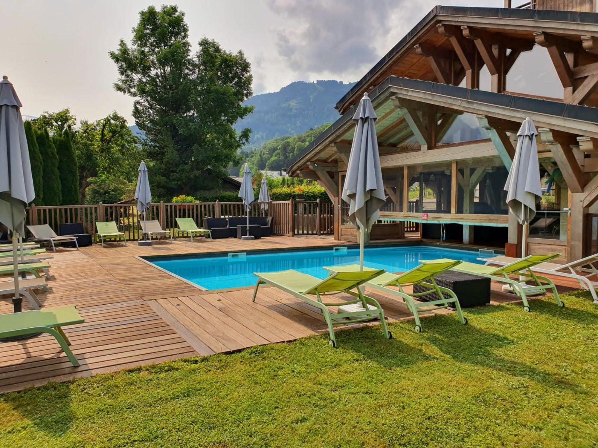 Hotel-Spa Le Morillon Charme & Caractere Exteriér fotografie